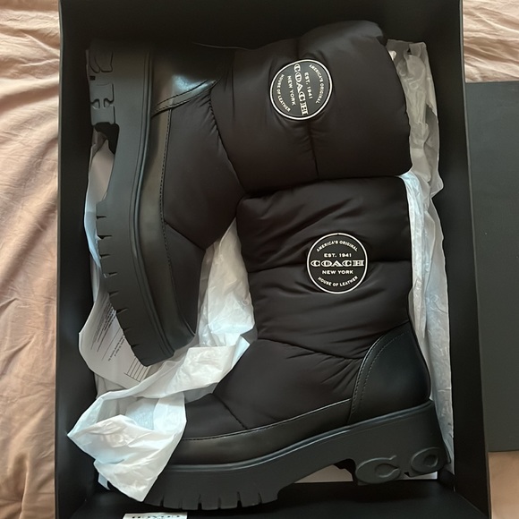 Coach snow boots - Picture 3 of 3
